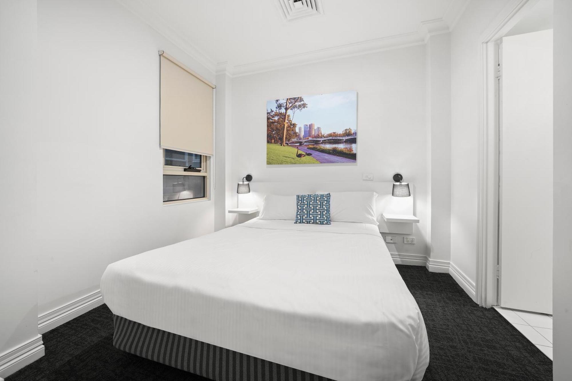 เควส ออน ลอนสเดล เมลเบิร์น อพาร์ตเพ้นต์ Hotel ภายนอก รูปภาพ