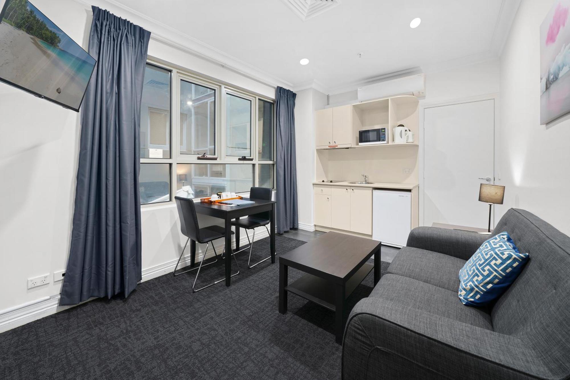 เควส ออน ลอนสเดล เมลเบิร์น อพาร์ตเพ้นต์ Hotel ภายนอก รูปภาพ