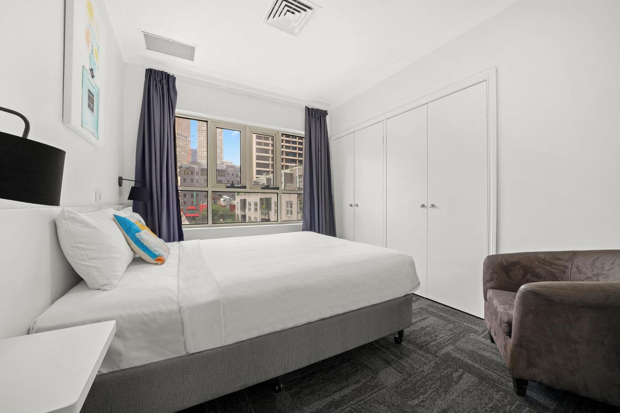 เควส ออน ลอนสเดล เมลเบิร์น อพาร์ตเพ้นต์ Hotel ภายนอก รูปภาพ