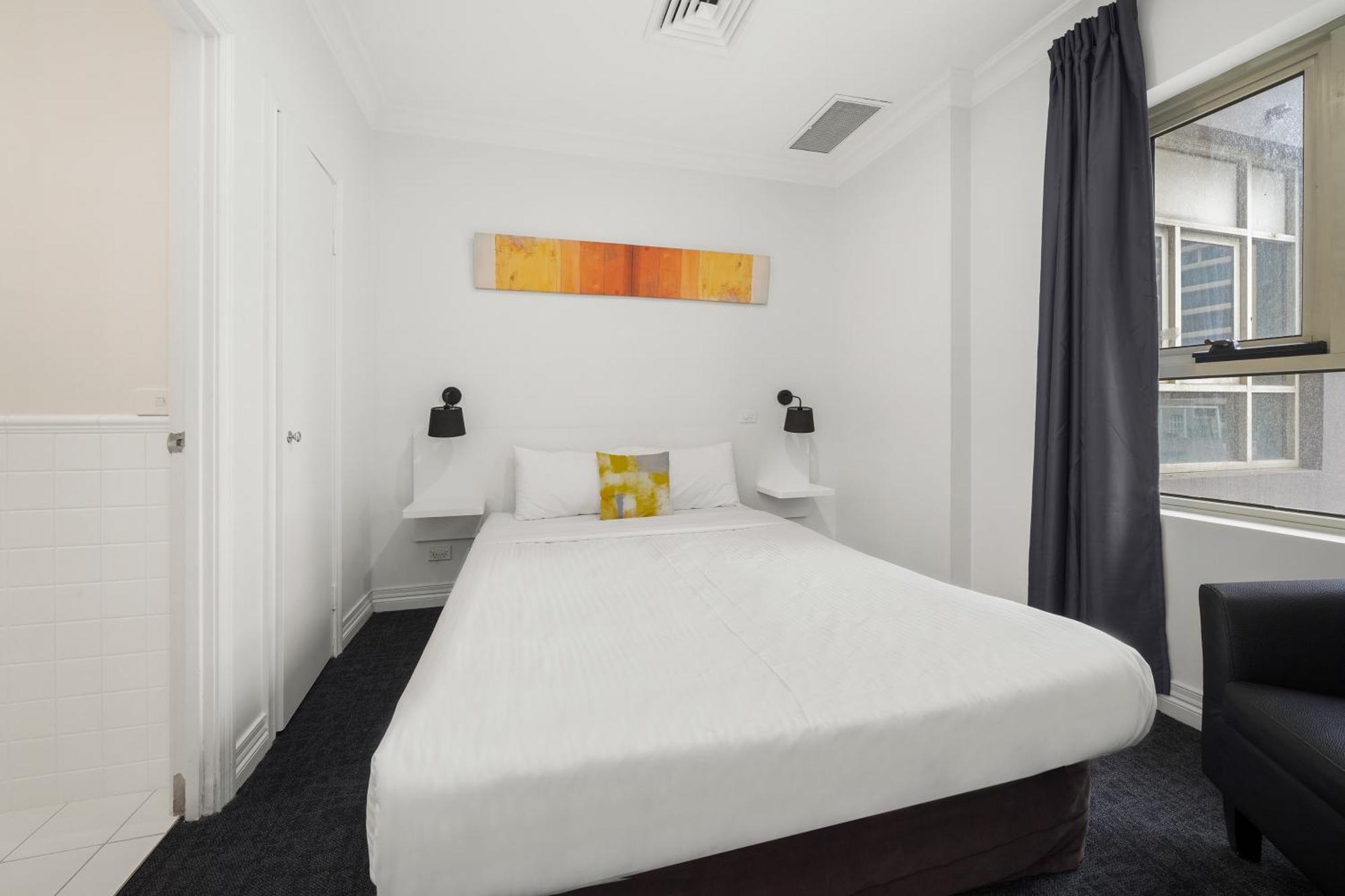 เควส ออน ลอนสเดล เมลเบิร์น อพาร์ตเพ้นต์ Hotel ภายนอก รูปภาพ